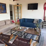 7 Bedroom Styled House In The Walled City